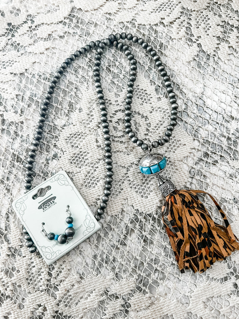 Turquoise Leopard Tassel Silver Pearl Necklace and Earring Set